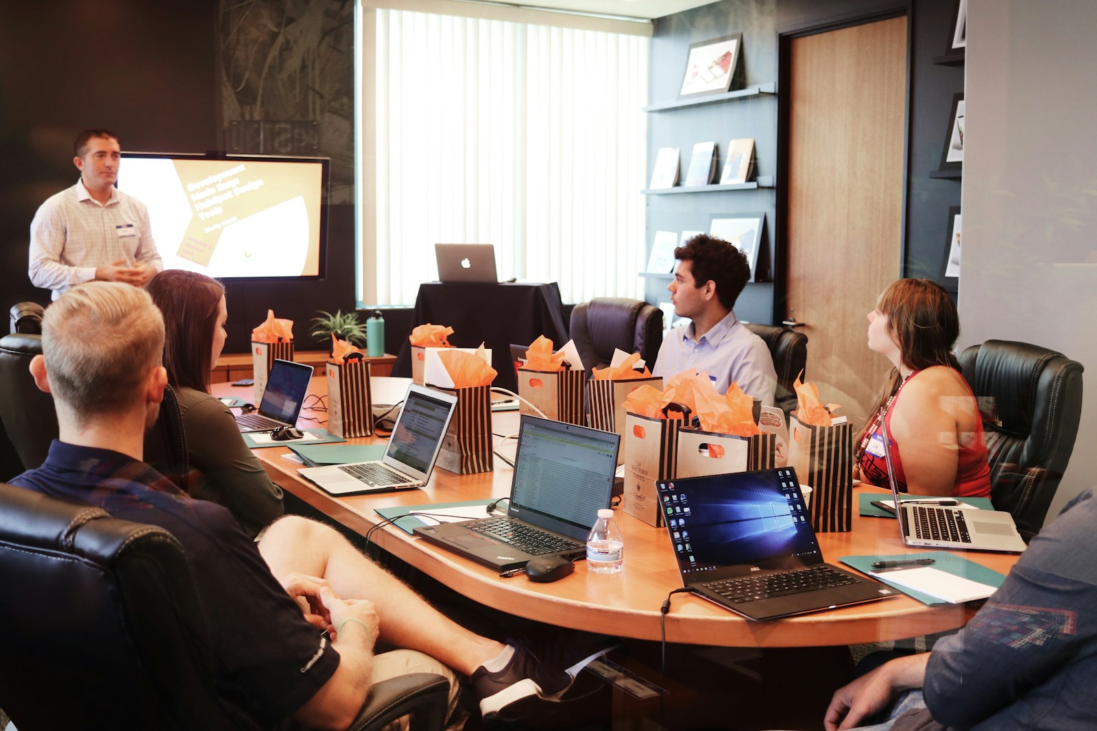 Corporate generative AI workshop at DeepLearnAcademy